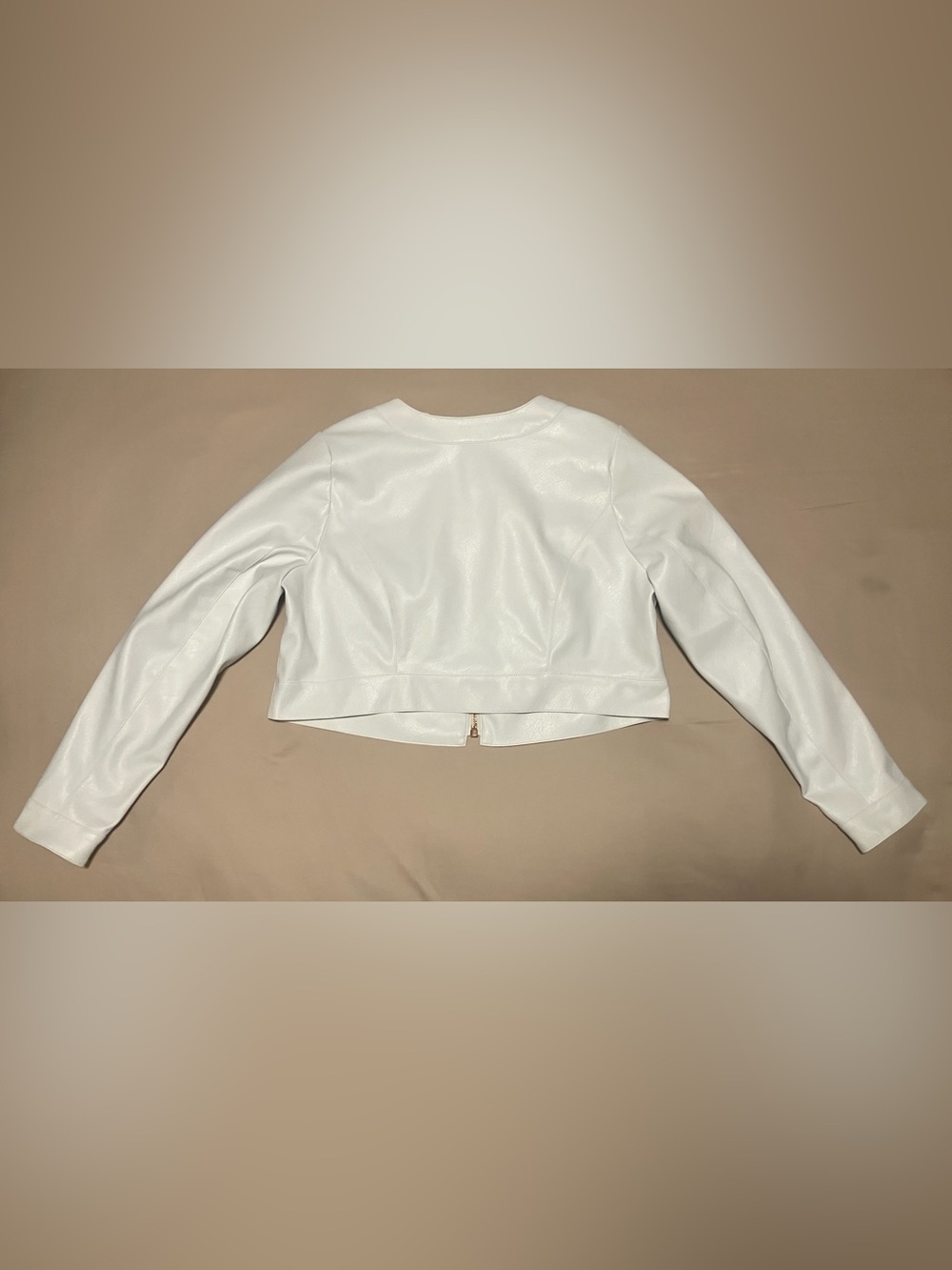 Torrid Studio Faux Leather Cropped Jacket – Size 00 – Blanc De Blanc – NWT - Picture 2 of 6